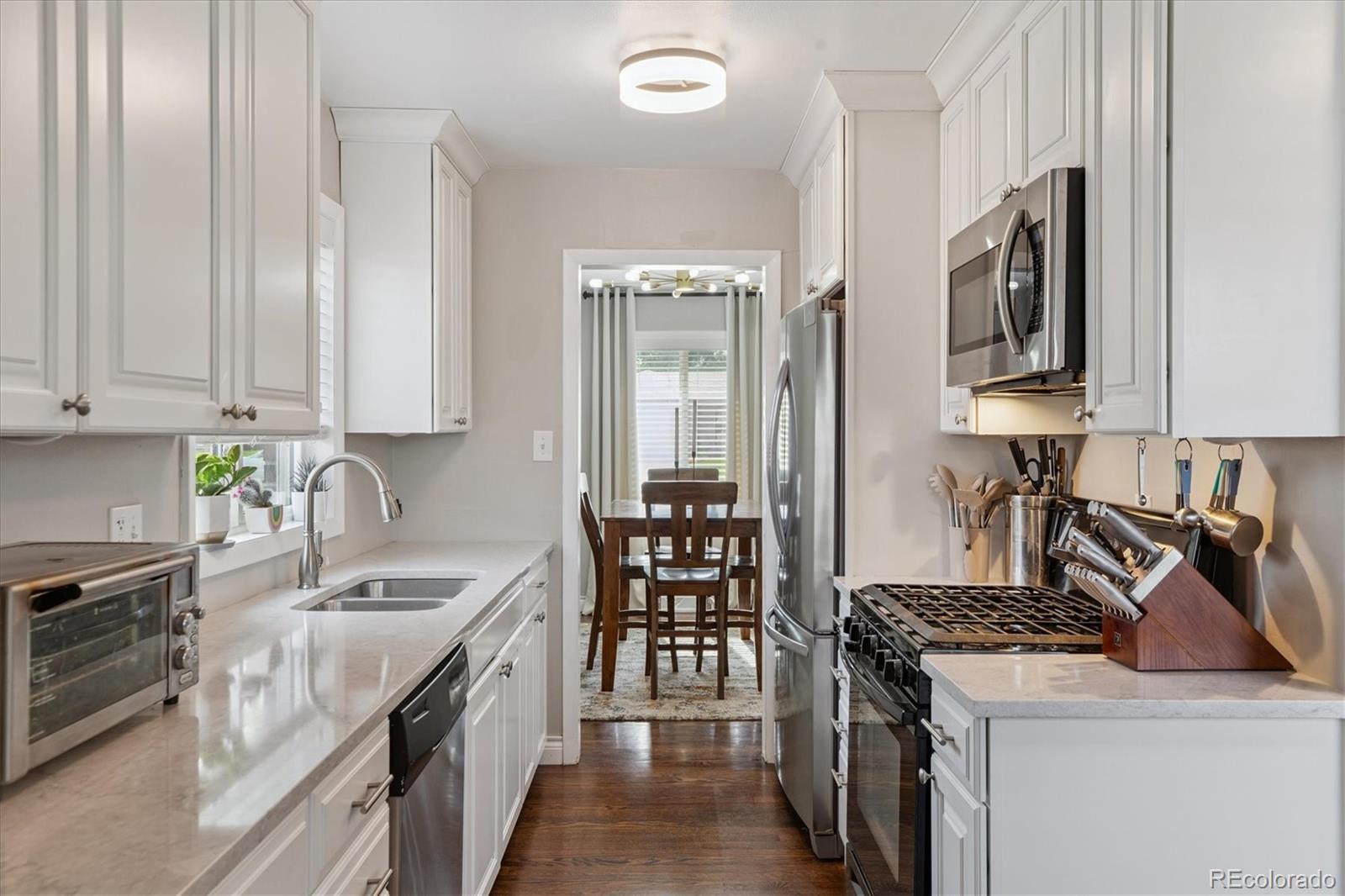 2562 S Quitman Street