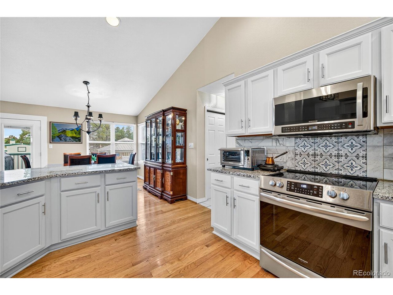 2464 Remington Rd