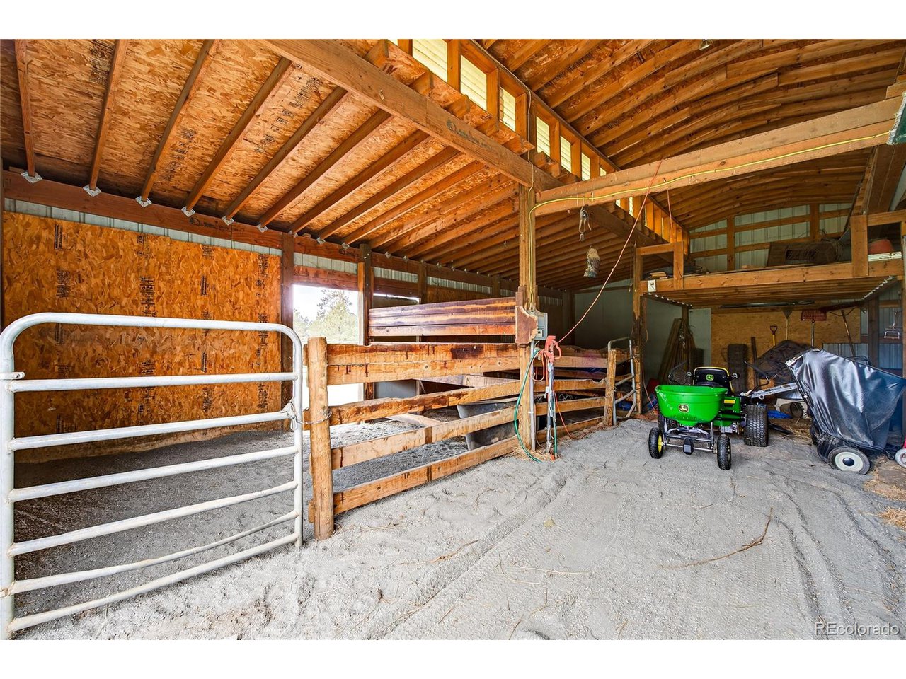 2464 Remington Rd