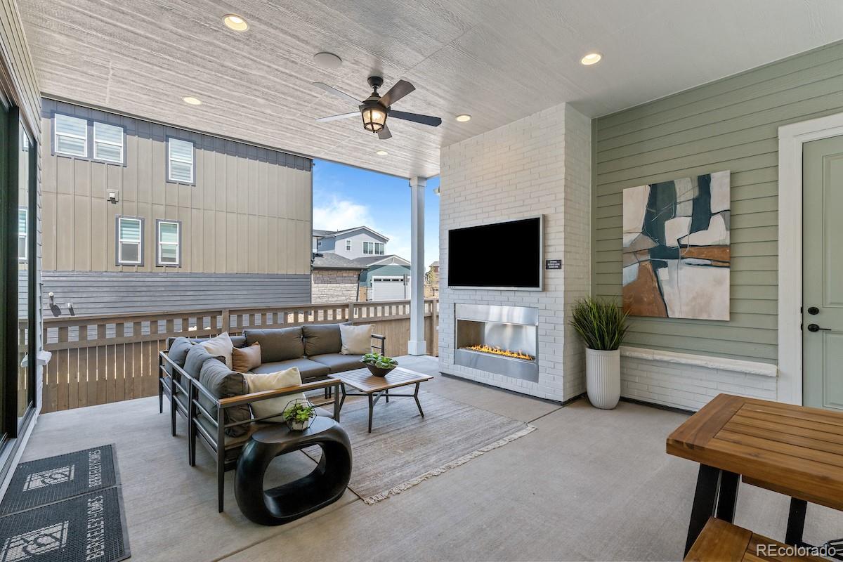 6244 N Lisbon Street