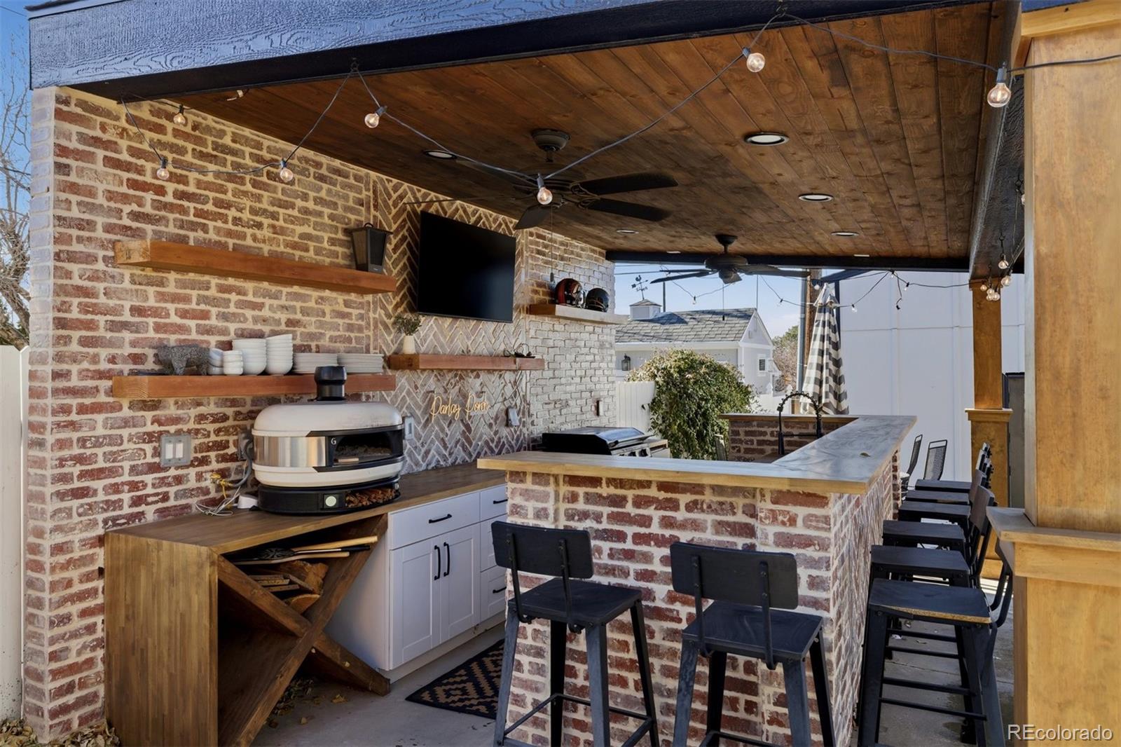 485 S Krameria Street