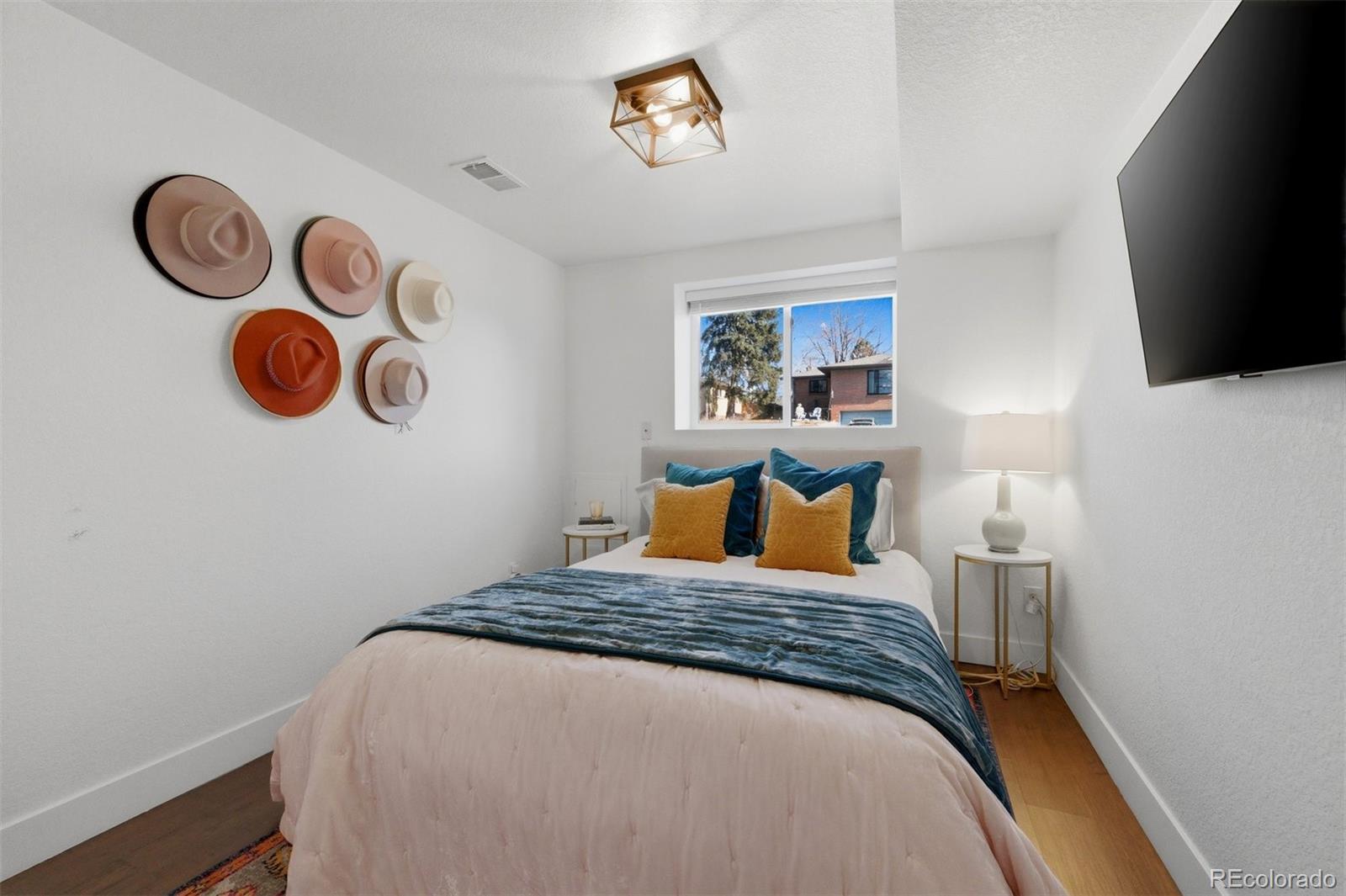 485 S Krameria Street