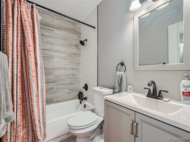 4911 Garrison Street Unit: 202G