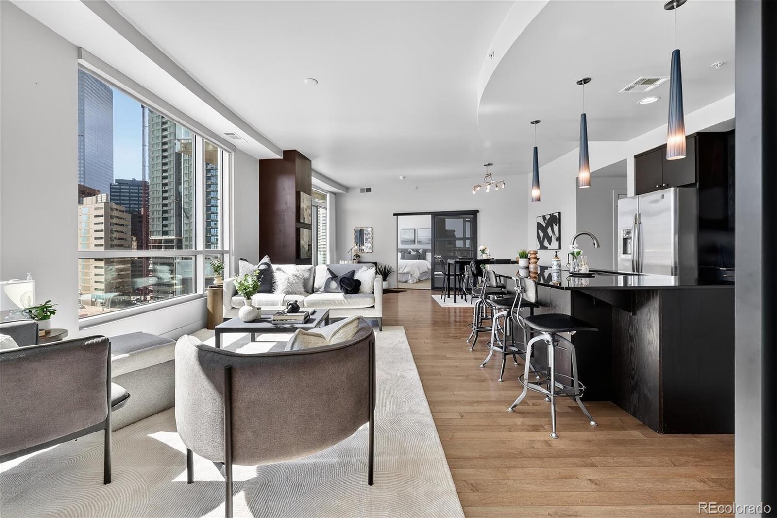 2001 Lincoln Street Unit: 810