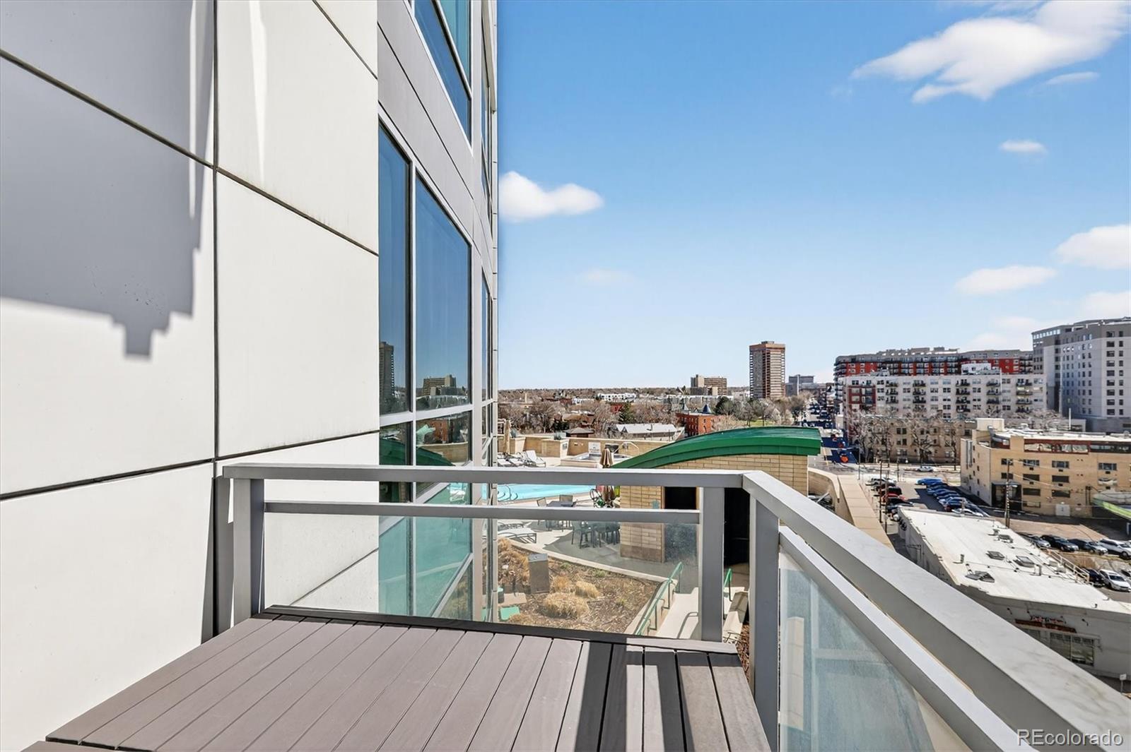 2001 Lincoln Street Unit: 810