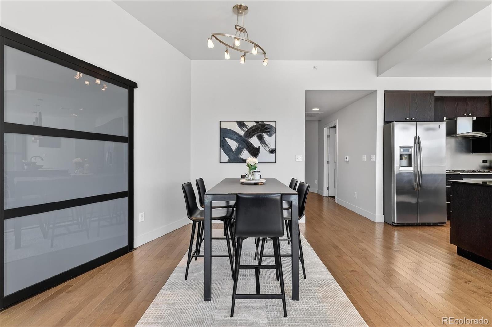 2001 Lincoln Street Unit: 810