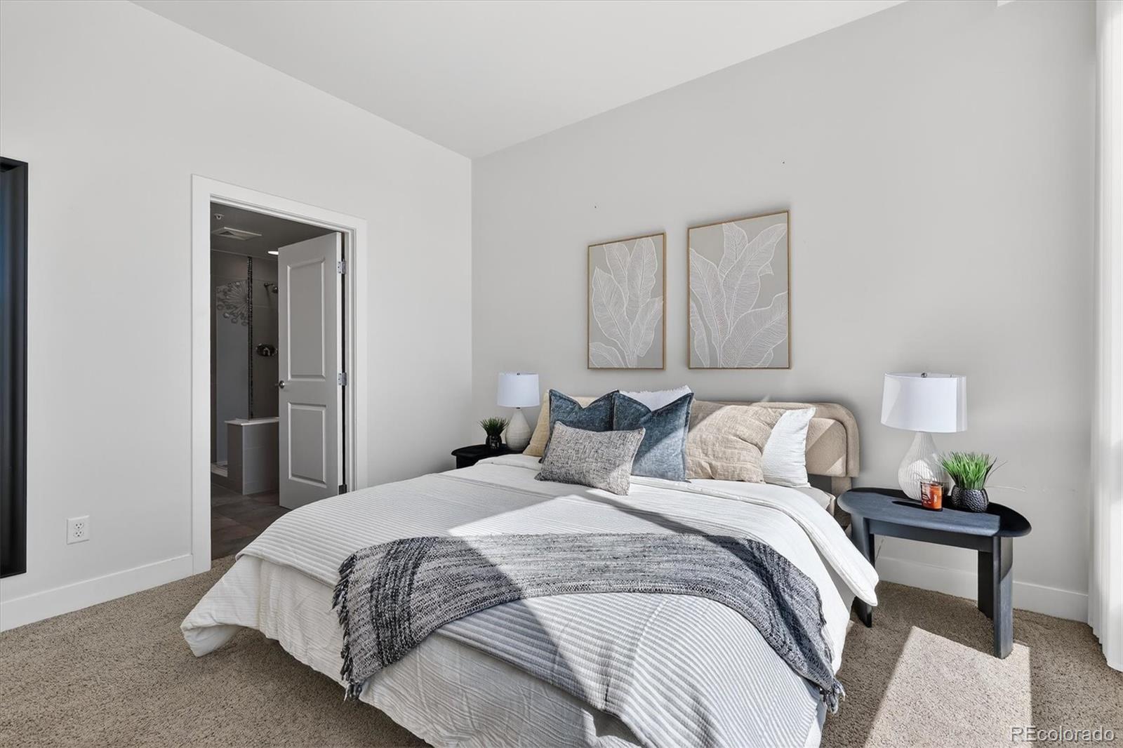 2001 Lincoln Street Unit: 810