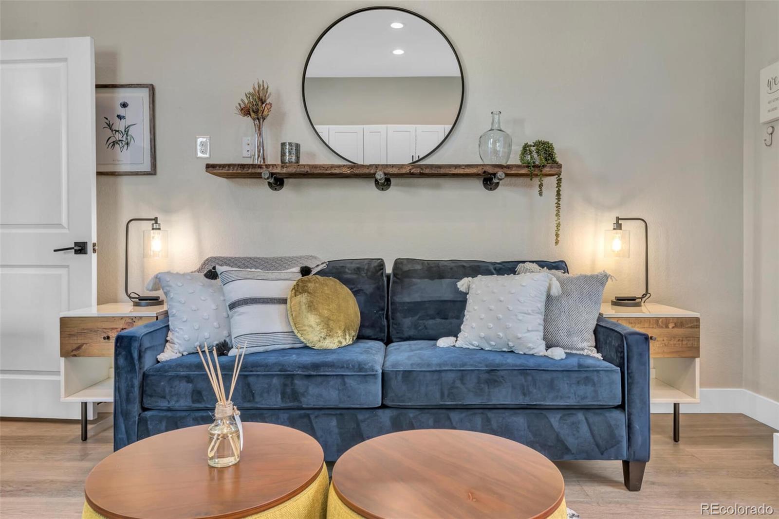 3219 W 19th Avenue Unit: 4