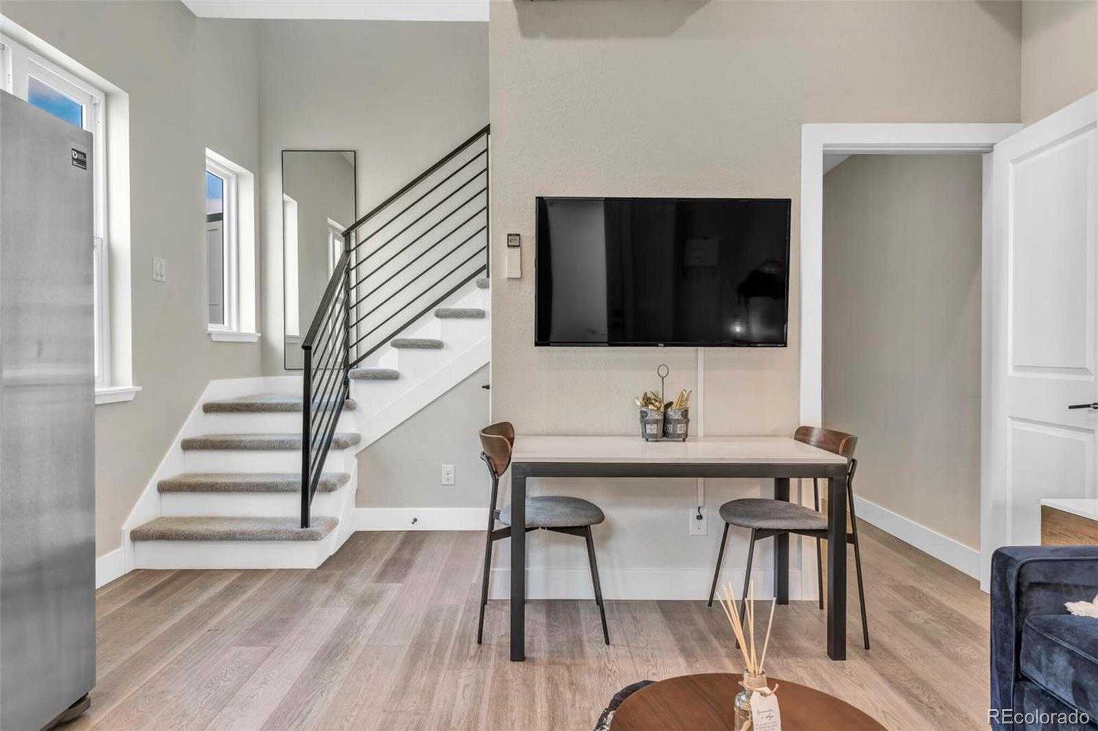 3219 W 19th Avenue Unit: 4