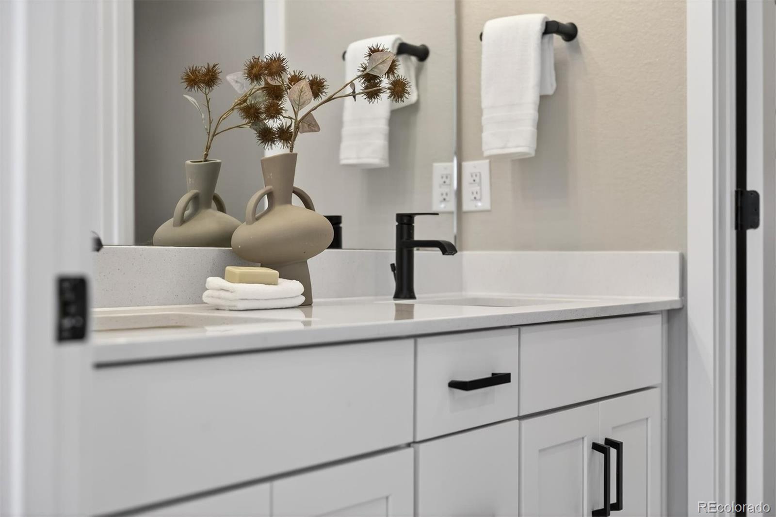 4649 S Kipling Circle