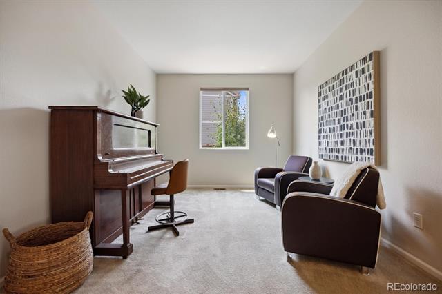 4621 Oxbow Drive