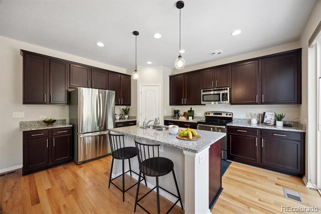 4621 Oxbow Drive
