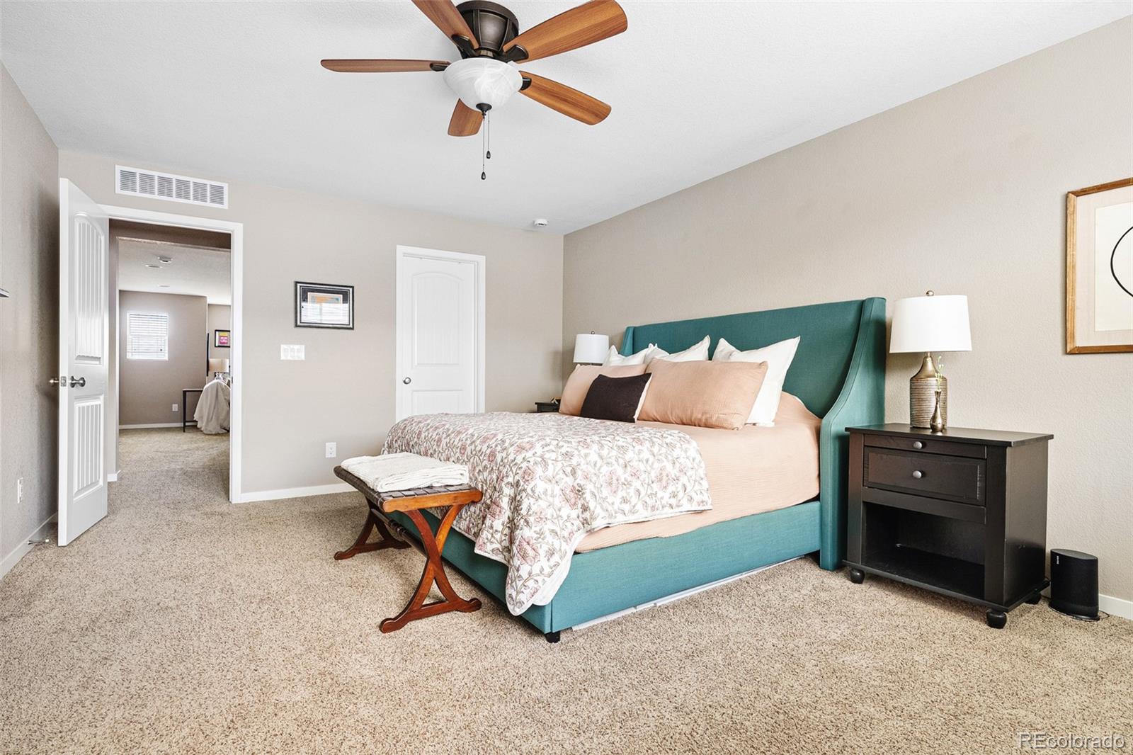 9977 Hough Point