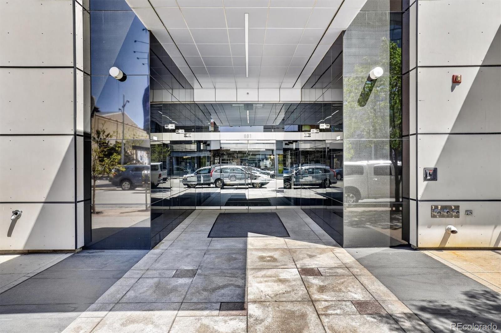 891 14th Street Unit: 3902