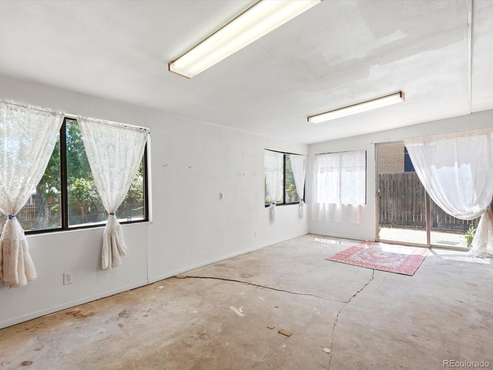 756 Zinnia Street