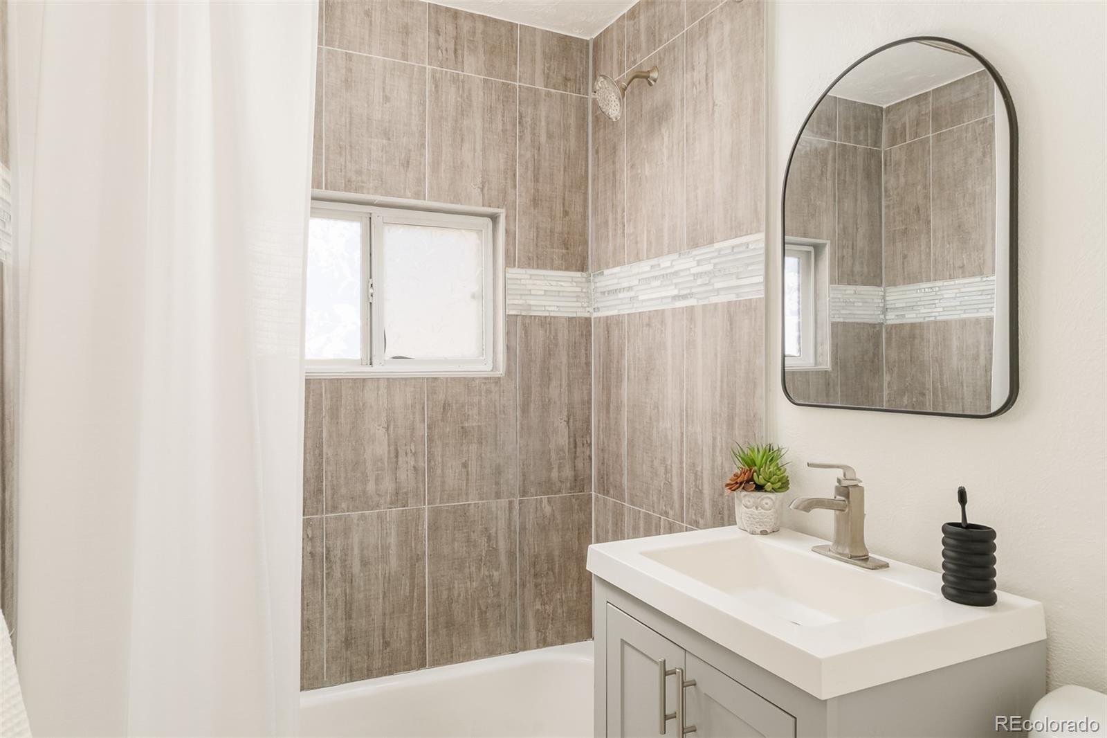 7348 Bradburn Boulevard