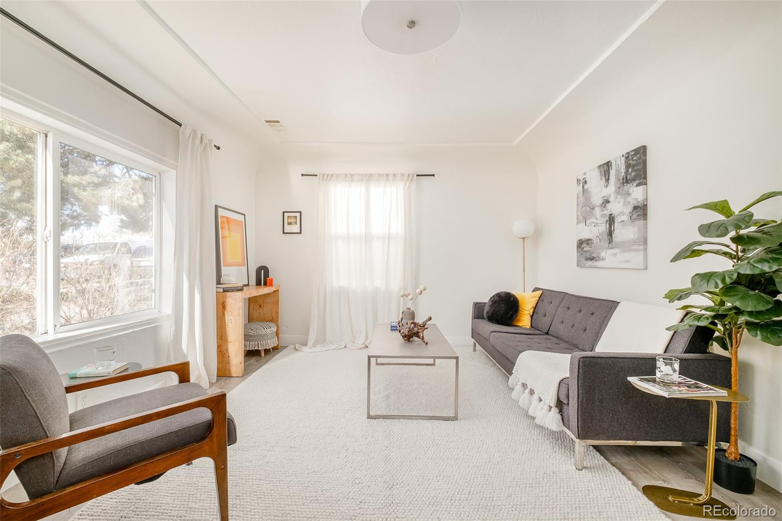 7348 Bradburn Boulevard