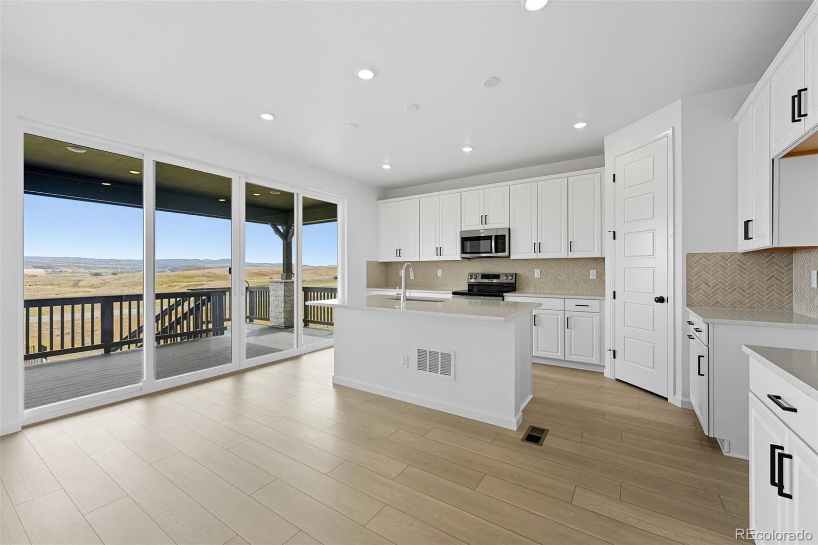 8828 Whiteclover Street