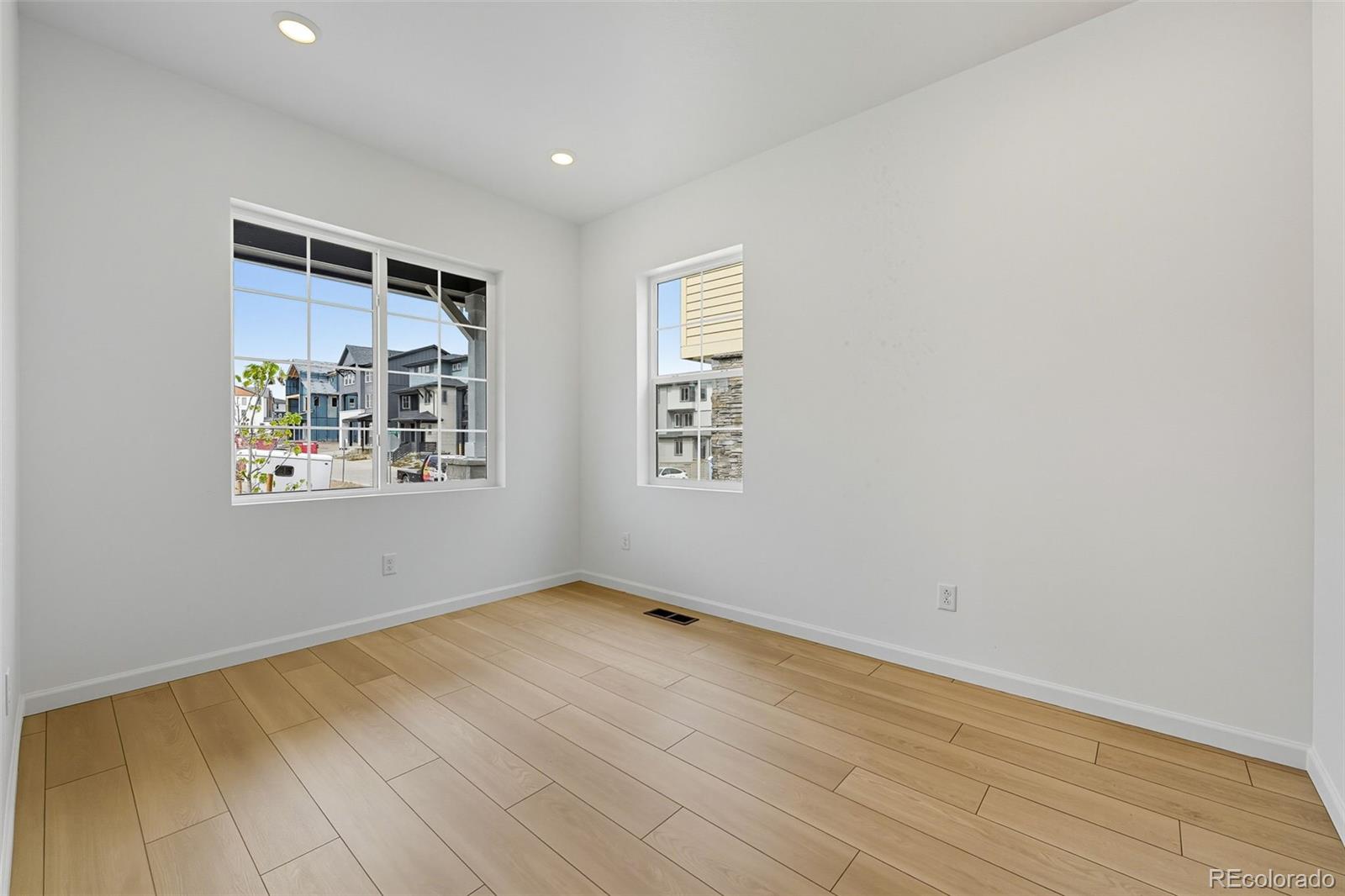 8828 Whiteclover Street