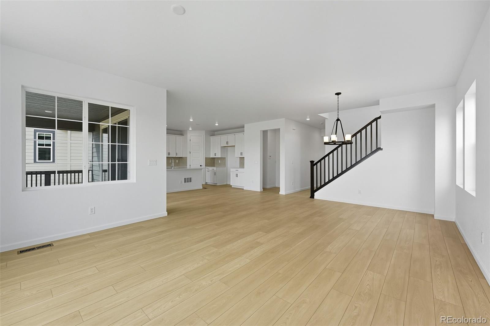 8828 Whiteclover Street