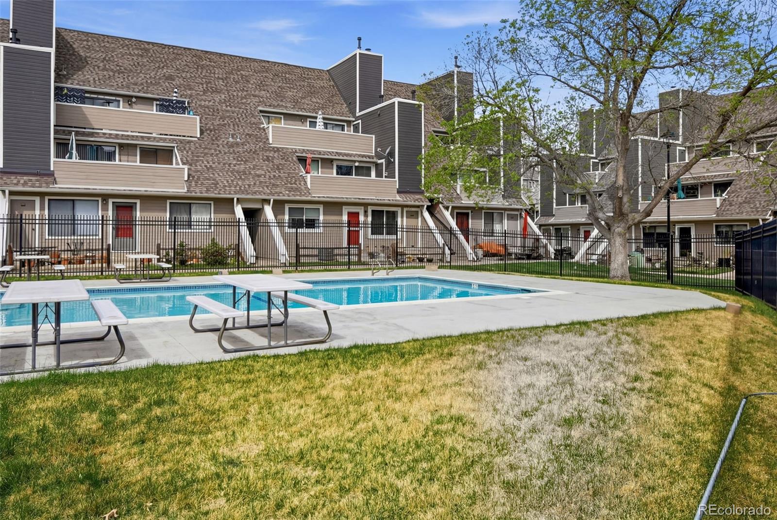 5250 S Huron Way Unit: 3-310