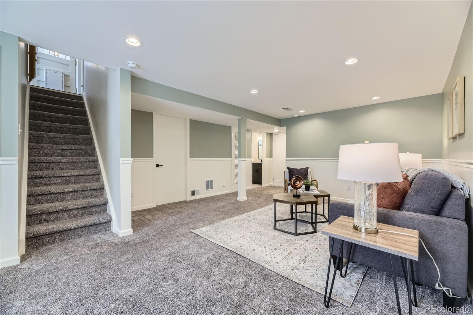 1350 E Amherst Avenue