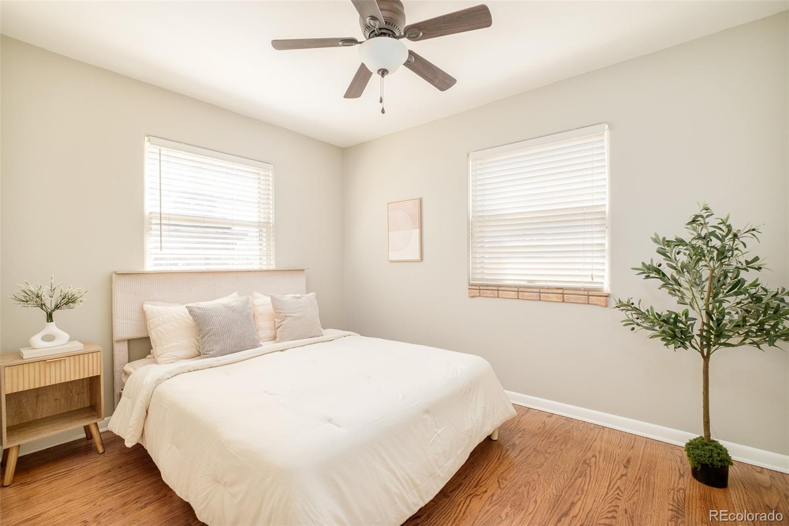 1350 E Amherst Avenue