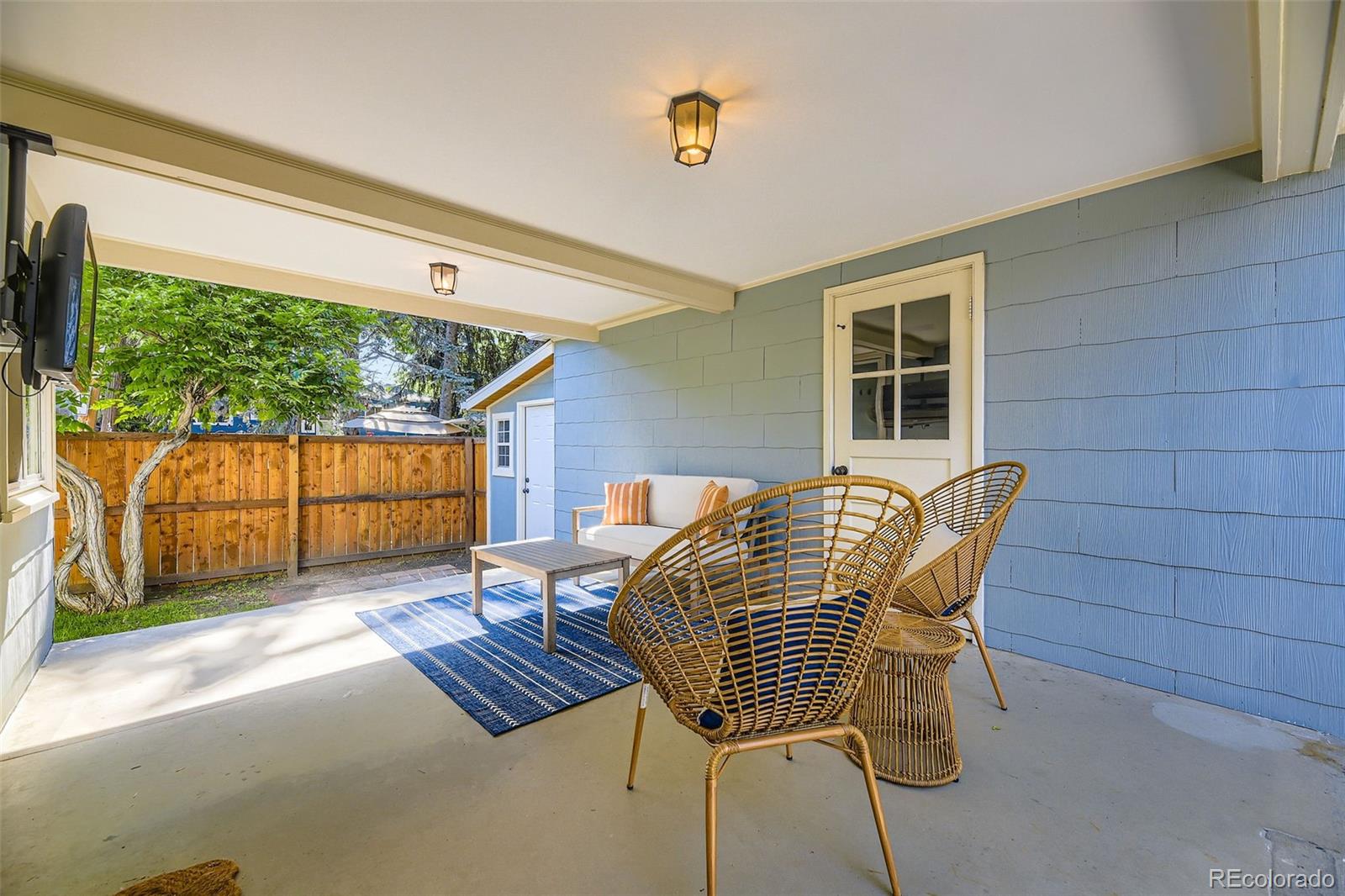 1350 E Amherst Avenue