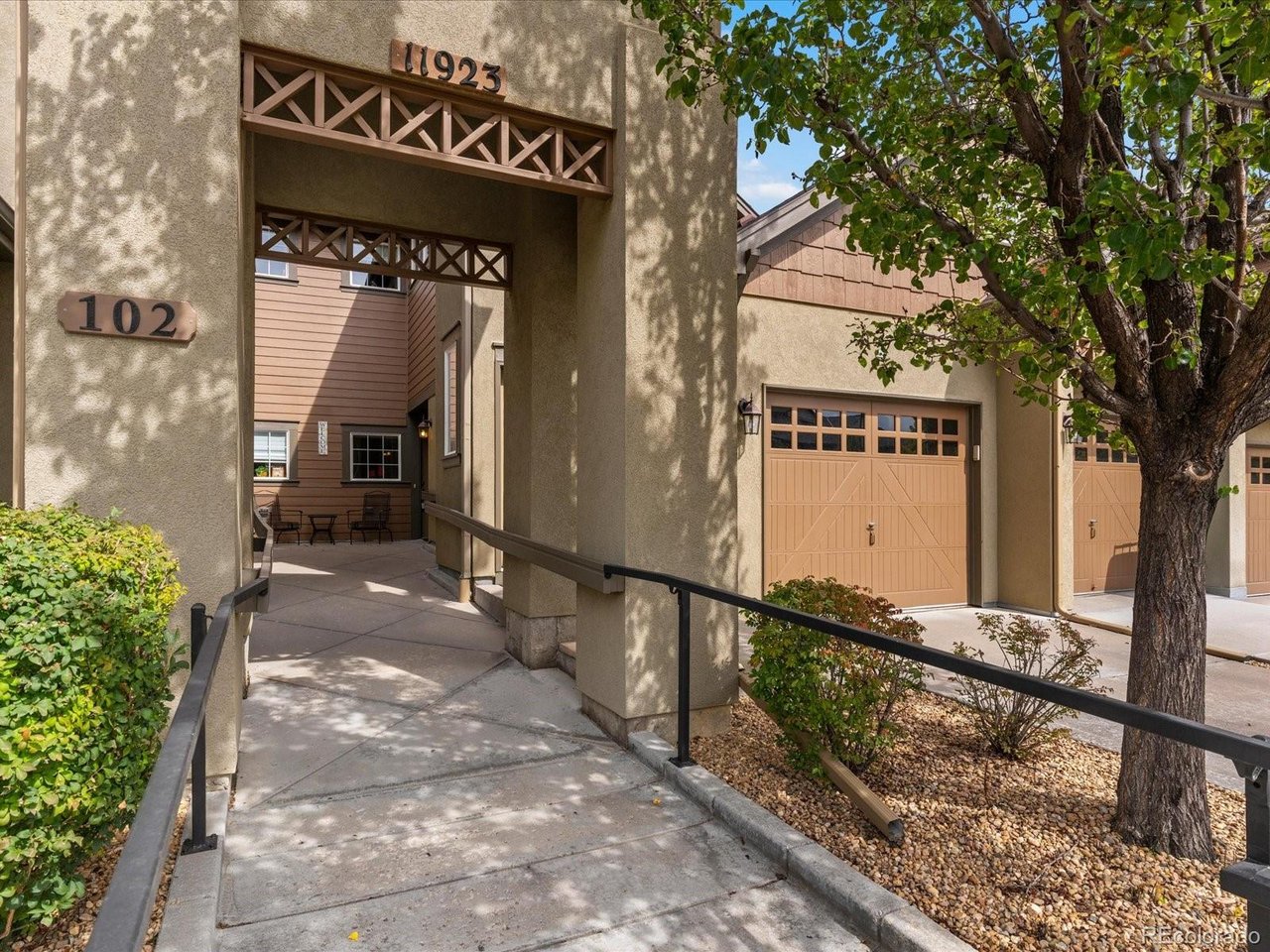 11923 W Long Cir 103