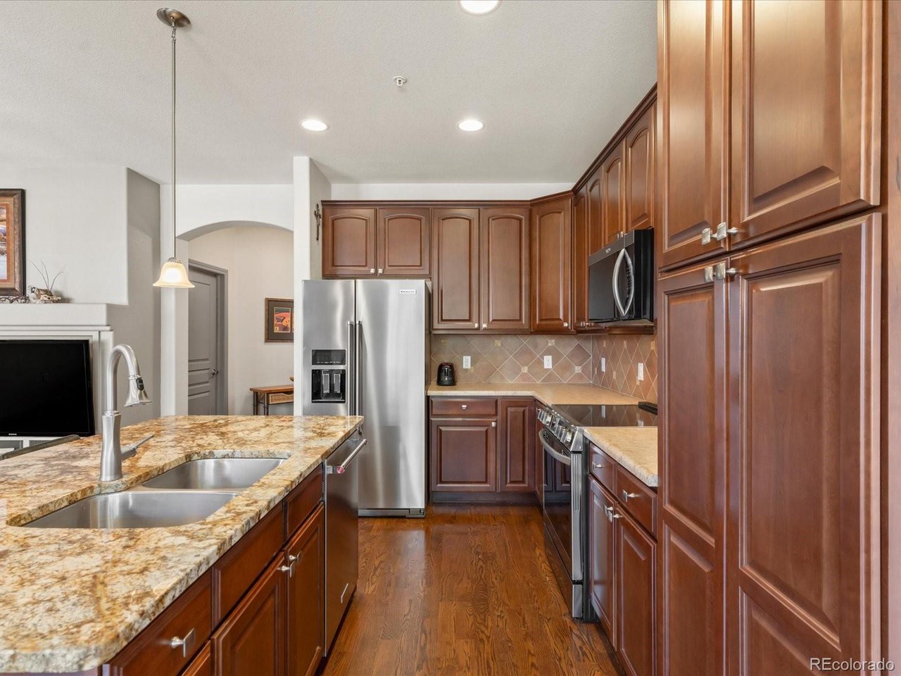 11923 W Long Cir 103