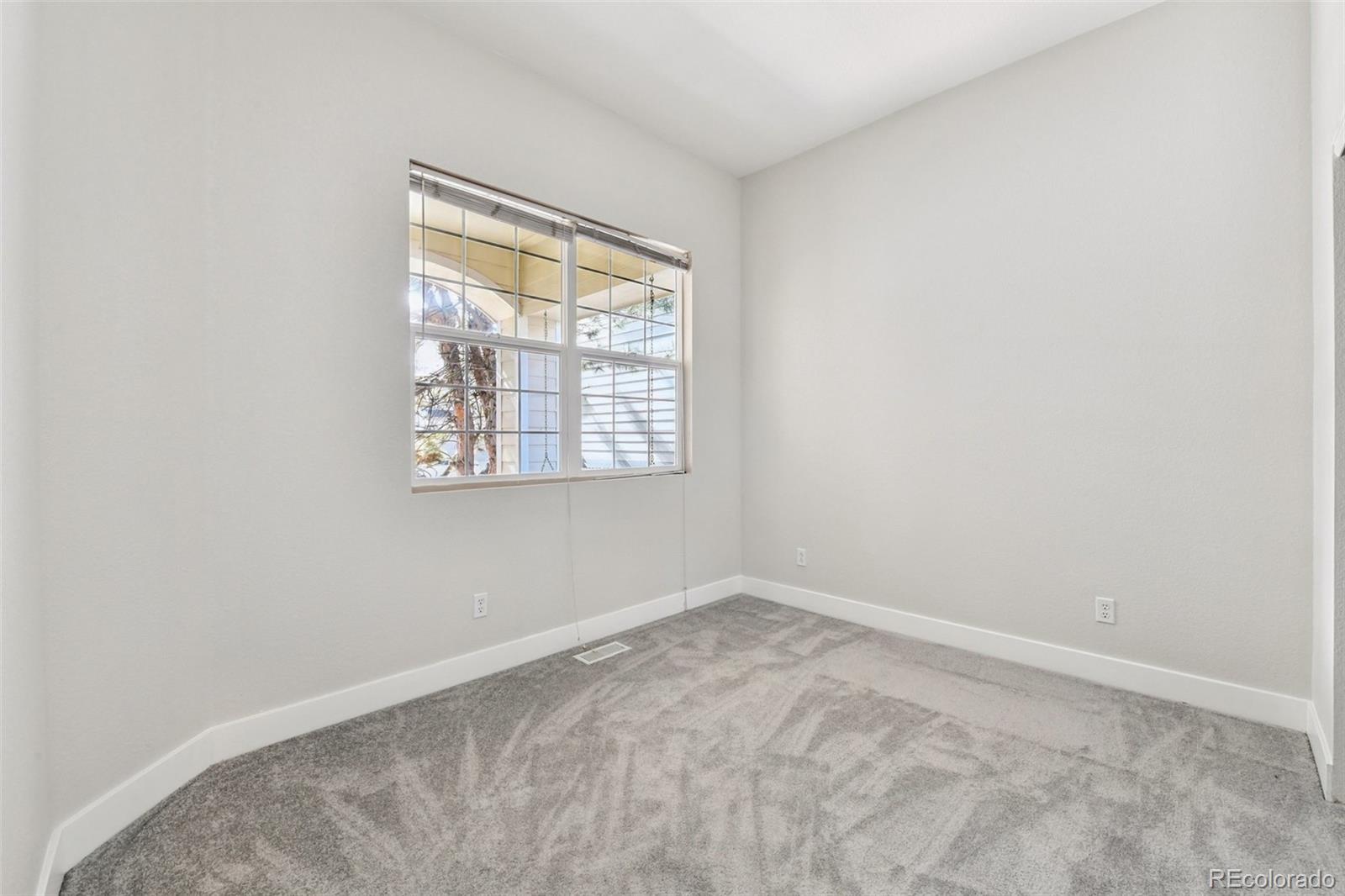 5211 E 119th Court