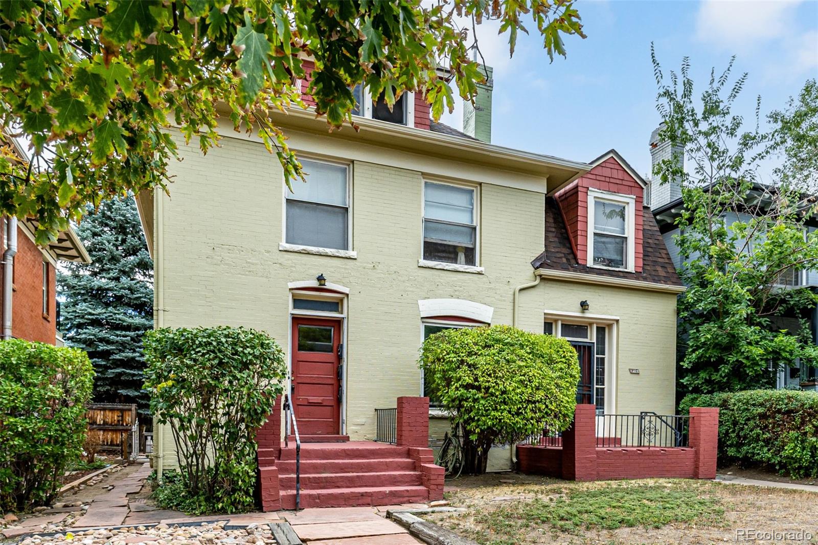 1204 Columbine Street