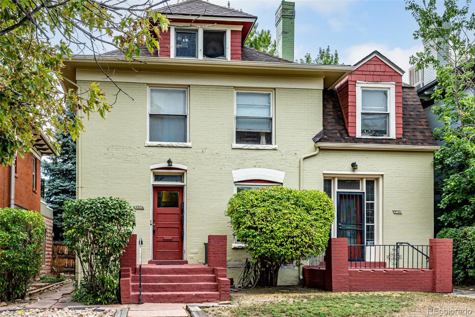 1204 Columbine Street
