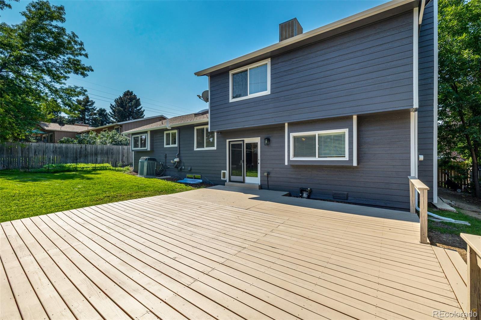 6062 S Newport Street