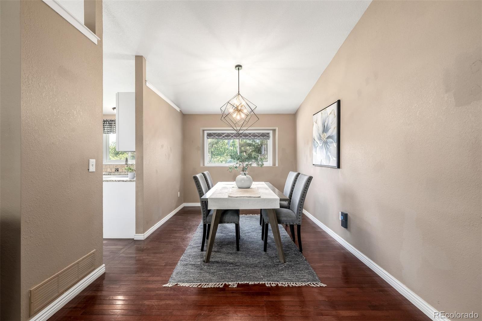 6062 S Newport Street