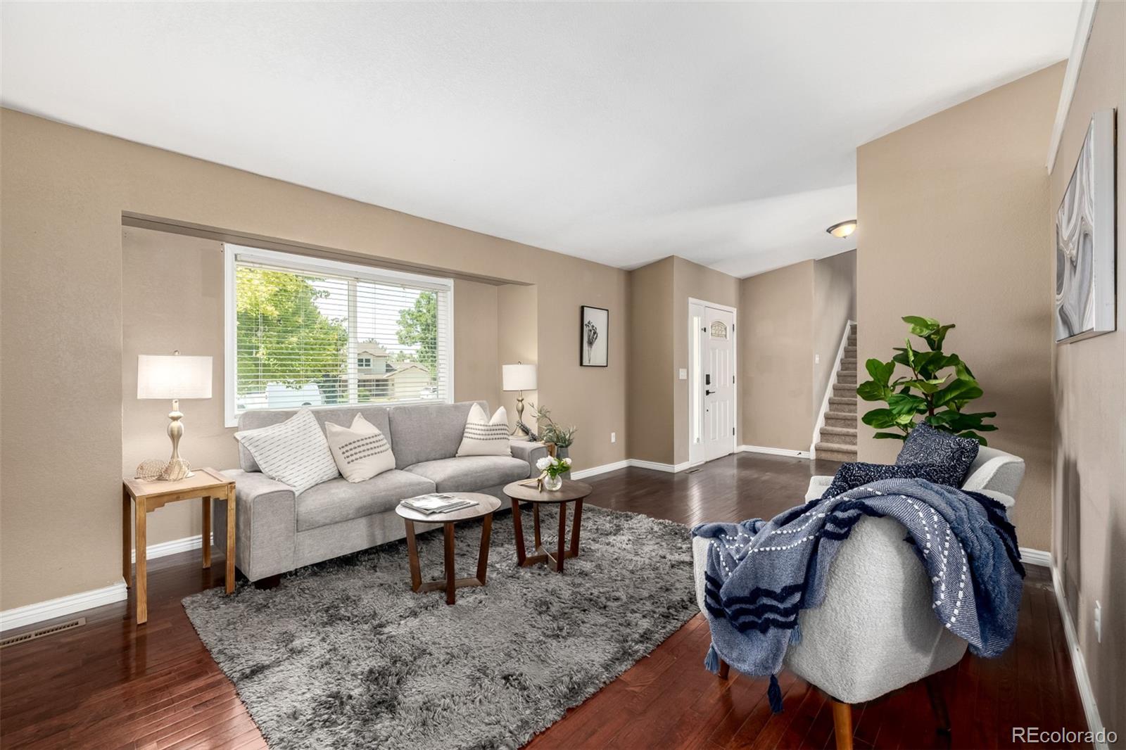 6062 S Newport Street