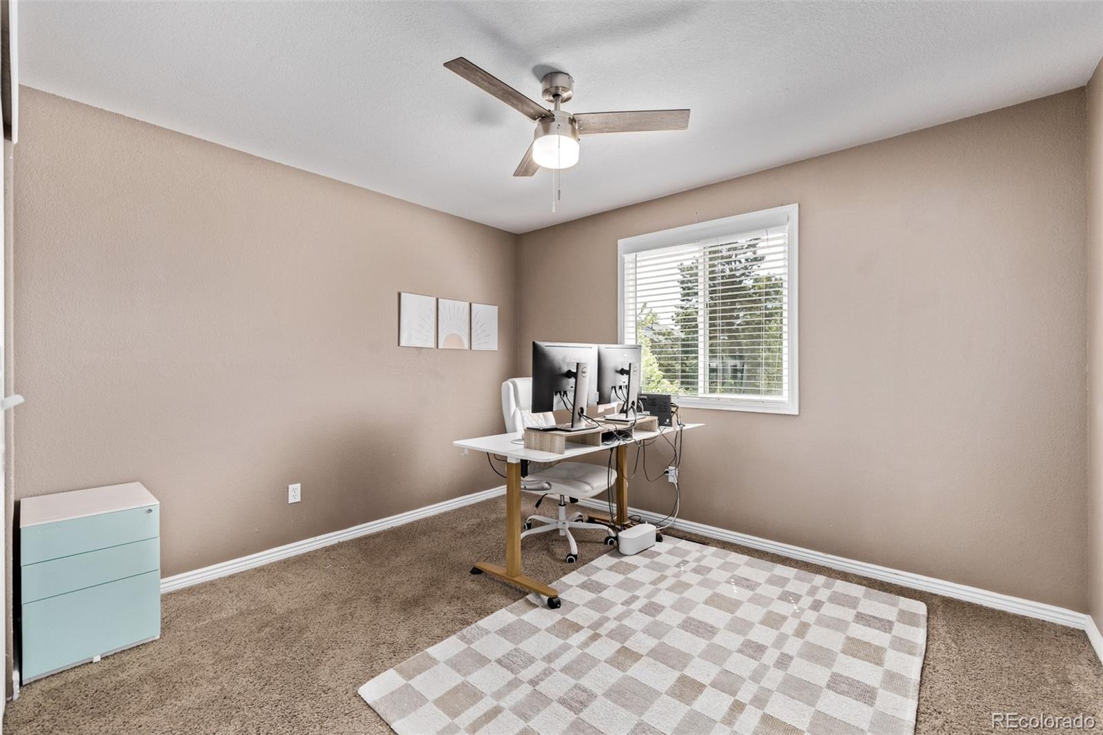 6062 S Newport Street