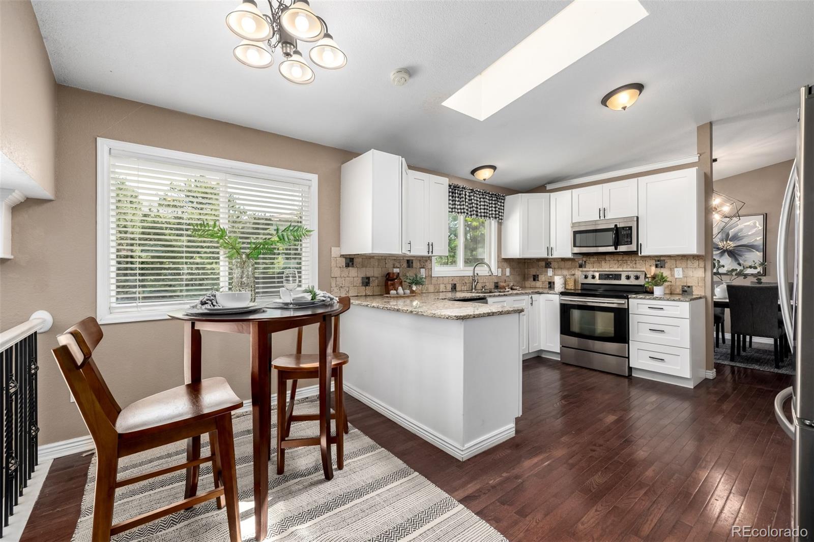 6062 S Newport Street