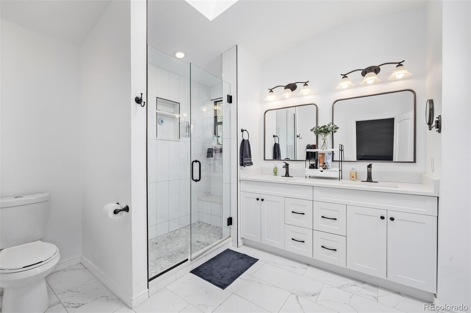 6062 S Newport Street