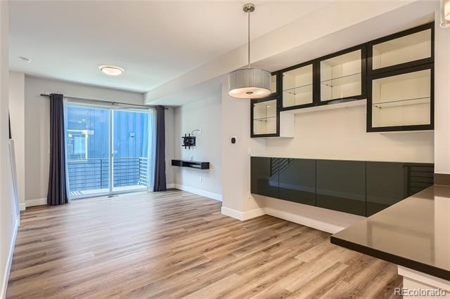 5530 W 11th Place