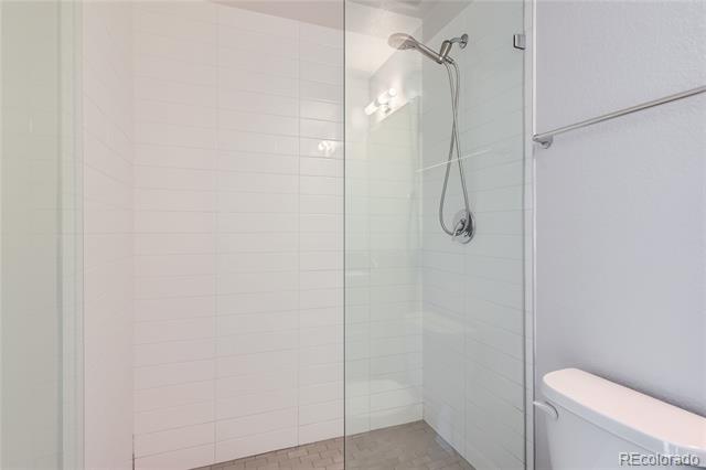 5530 W 11th Place