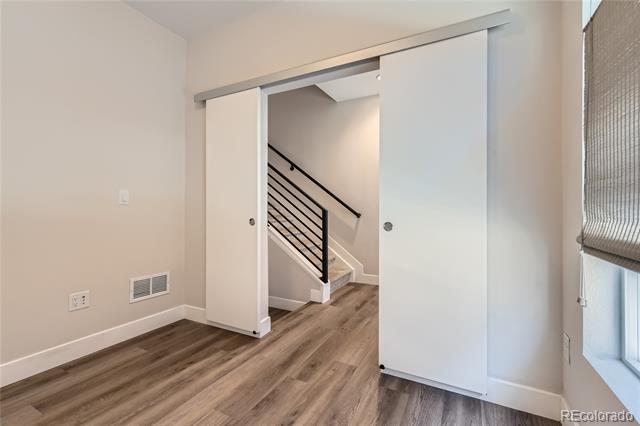 5530 W 11th Place