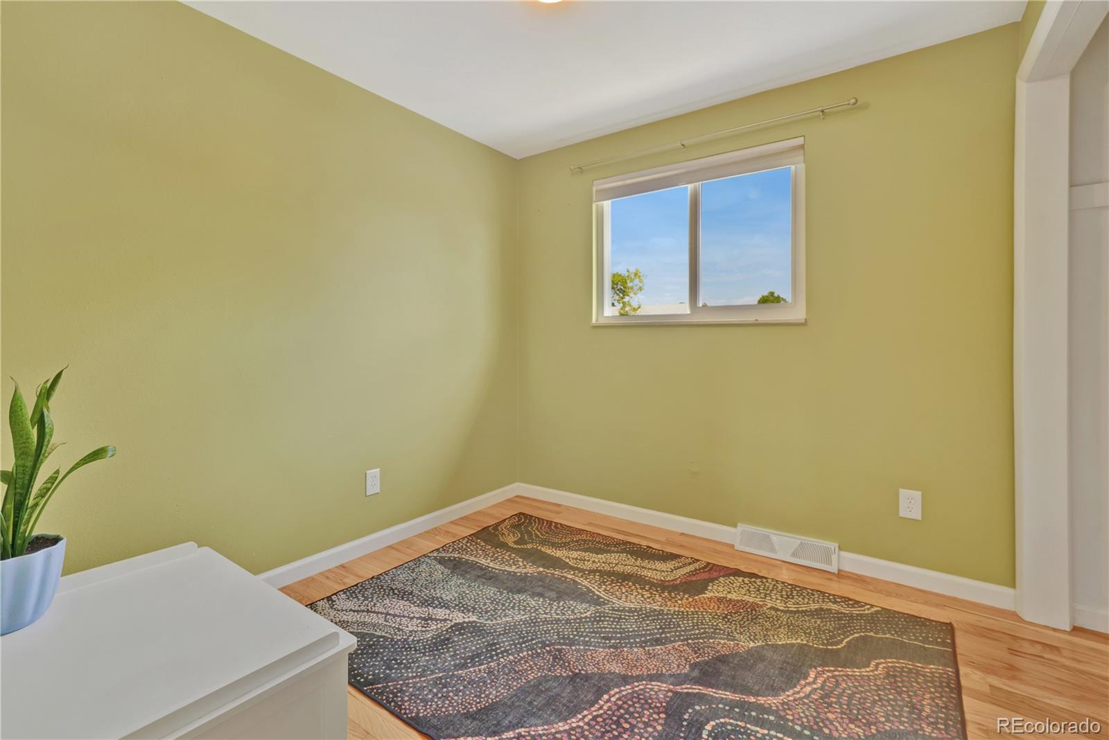 6180 W 77th Place