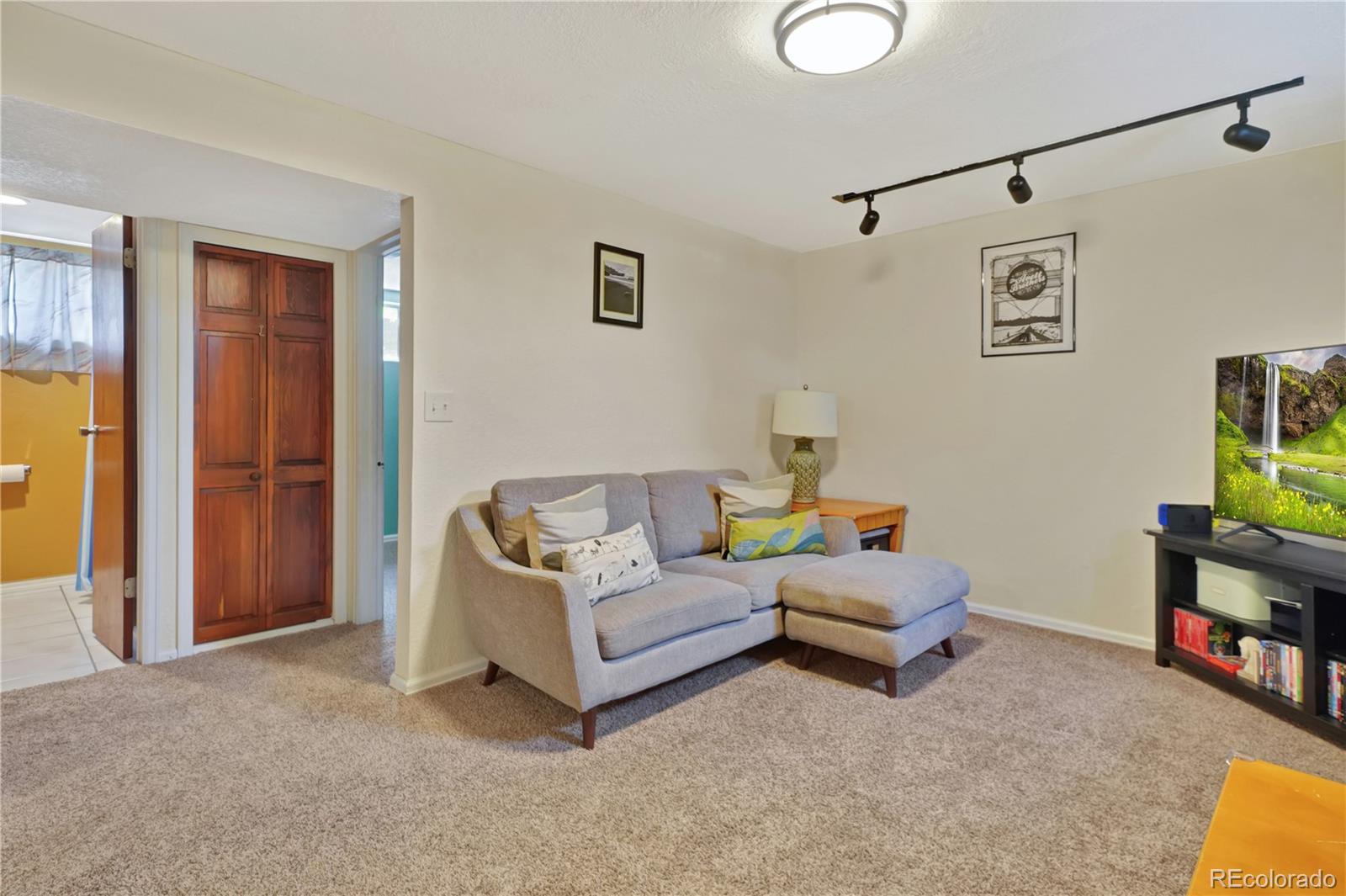 6180 W 77th Place
