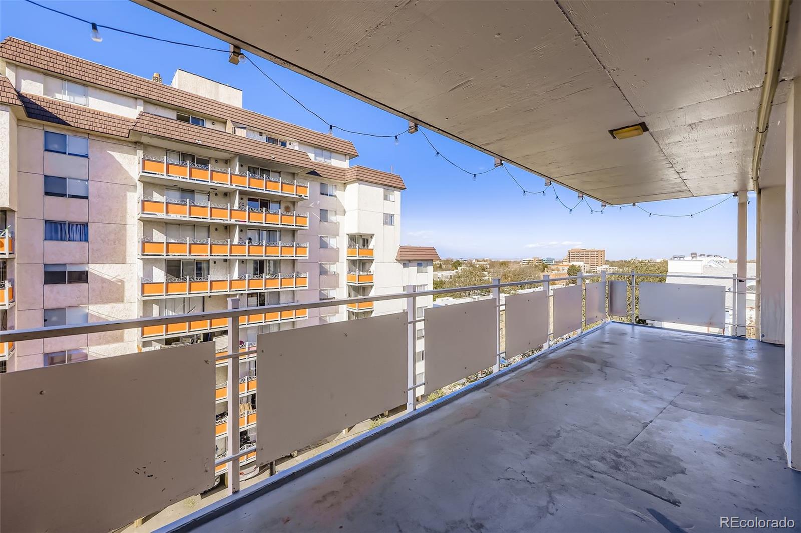 1121 Albion Street Unit: 709