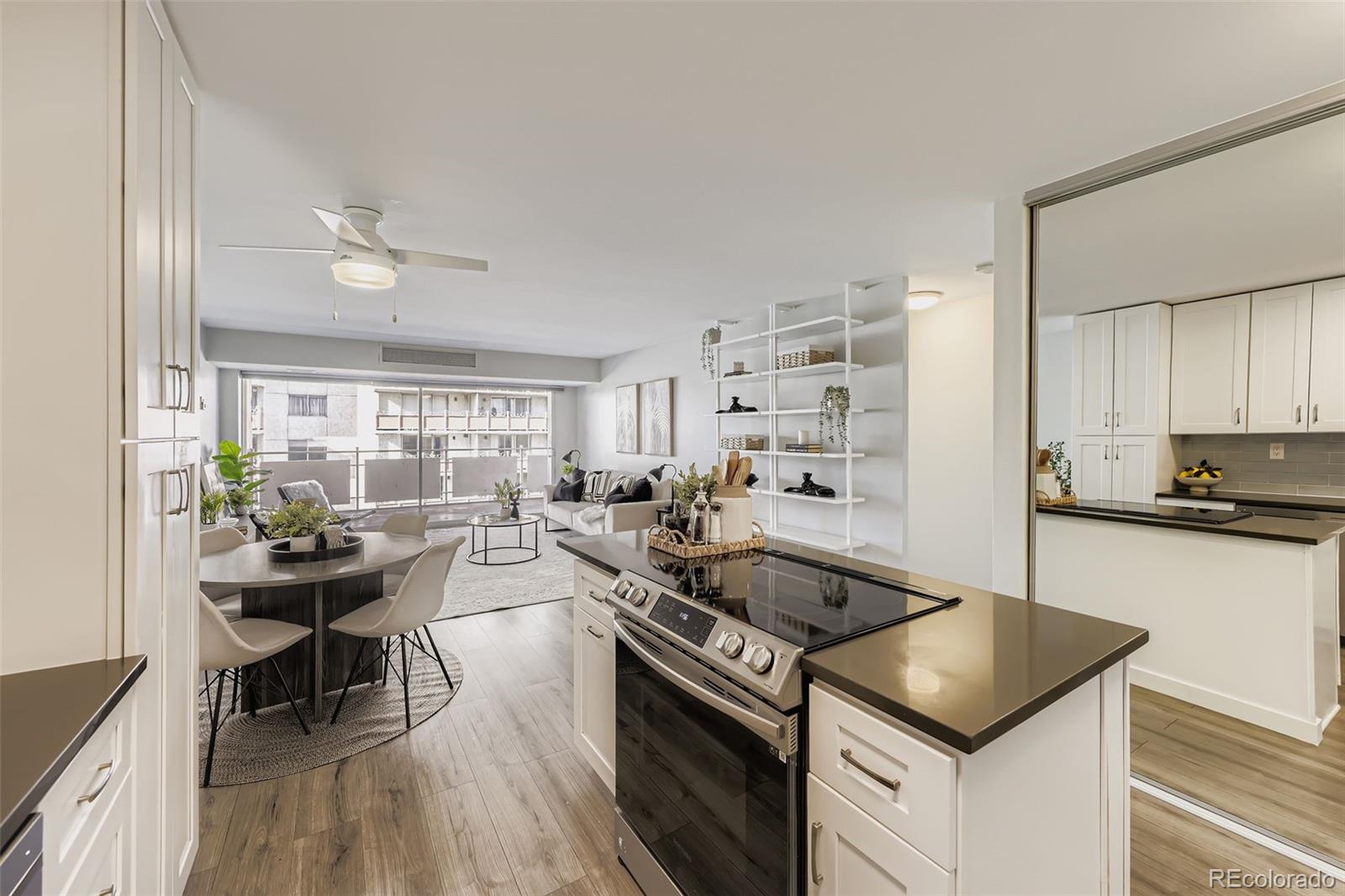 1121 Albion Street Unit: 709