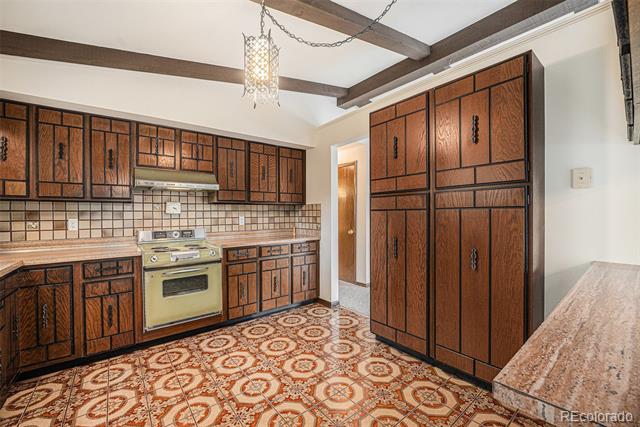 11081 W 71st Place