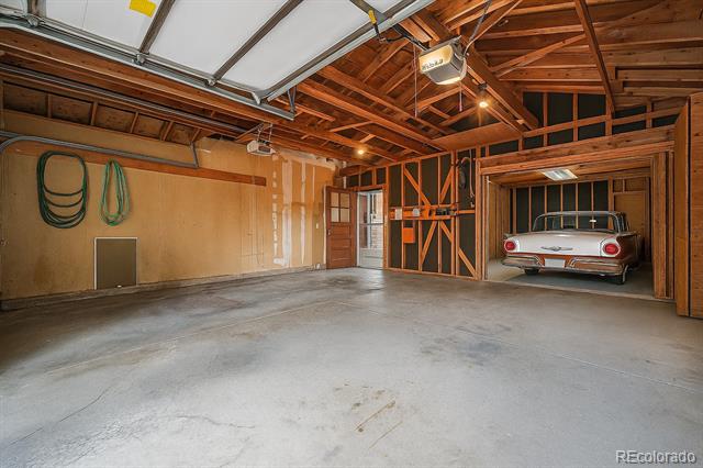 11081 W 71st Place