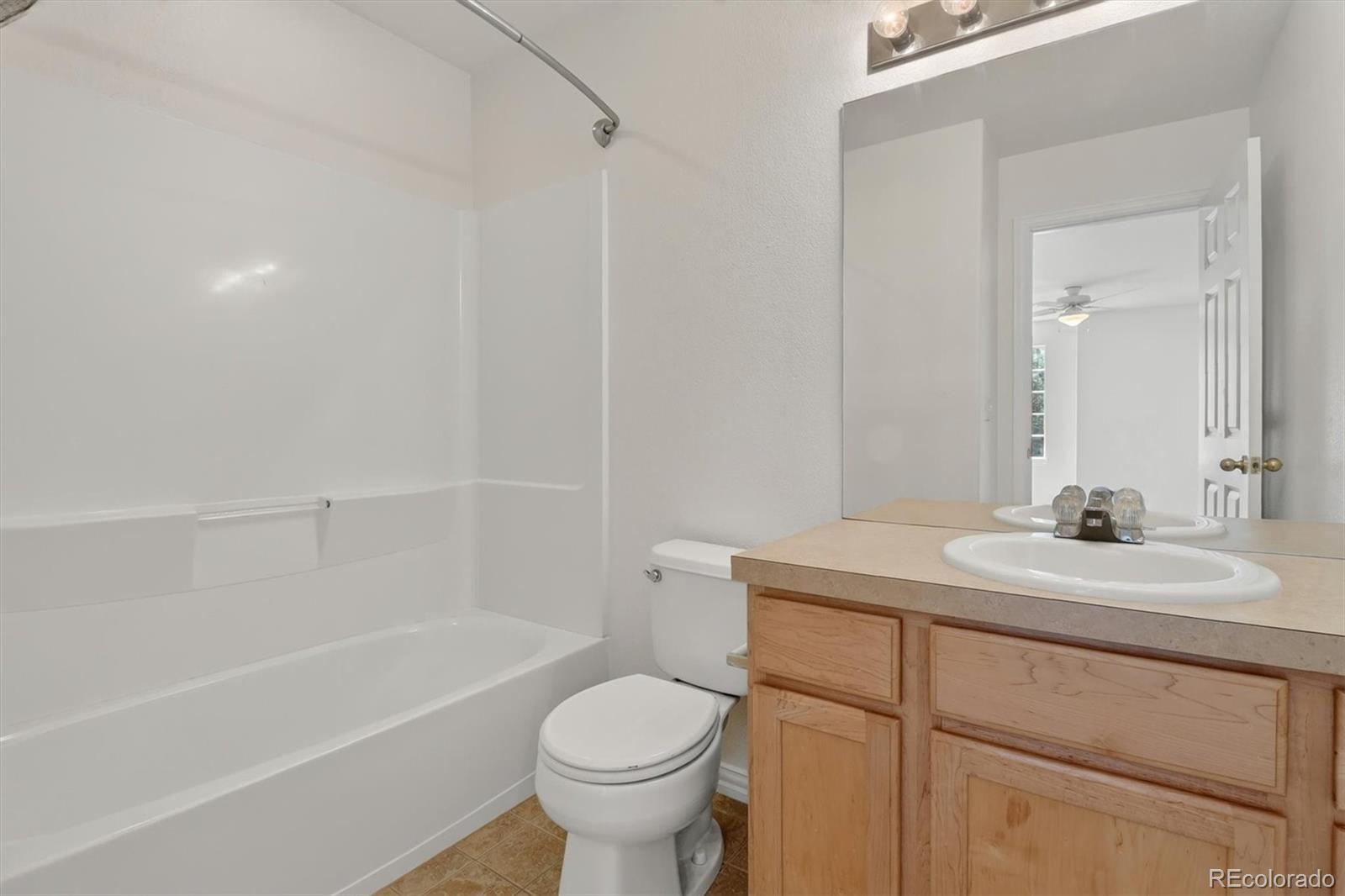 8300 E Fairmount Drive Unit: NN102