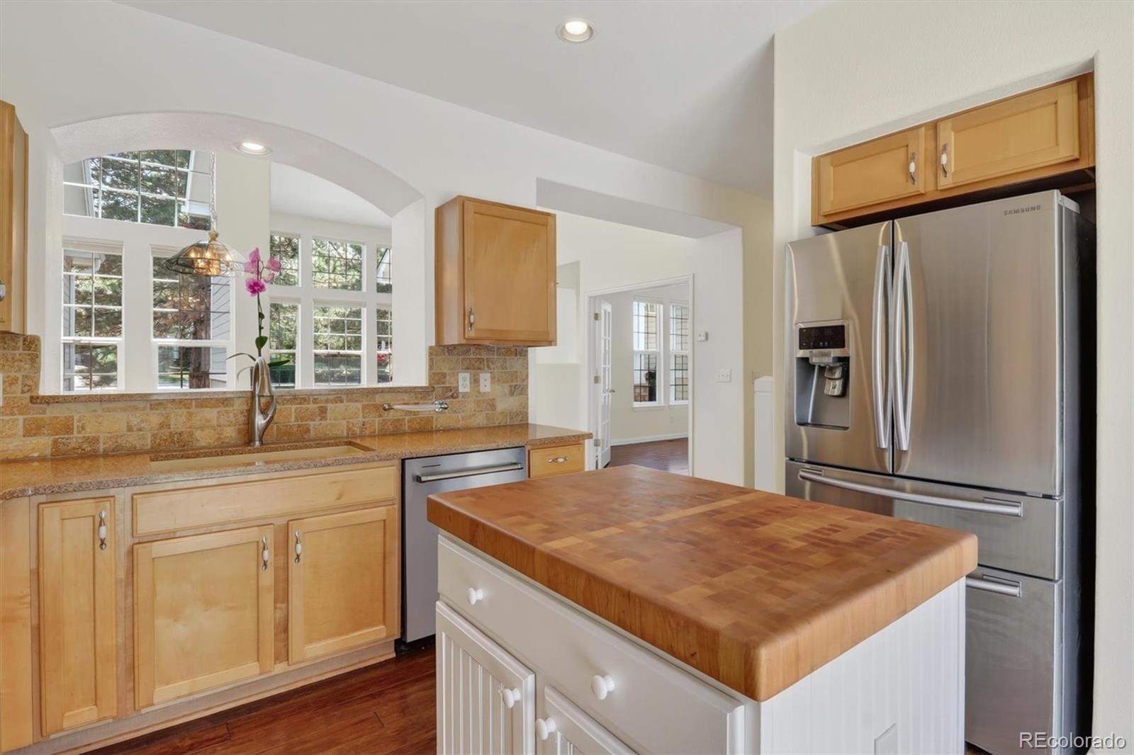 8300 E Fairmount Drive Unit: NN102